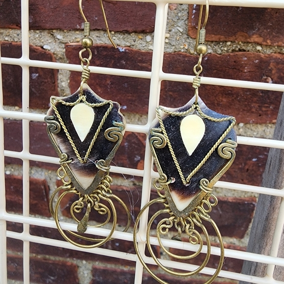 Vintage brass shell‎ earrings - Picture 1 of 3